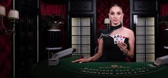 Dashboard statistik blackjack dengan penghitung kartu dan analisis putaran